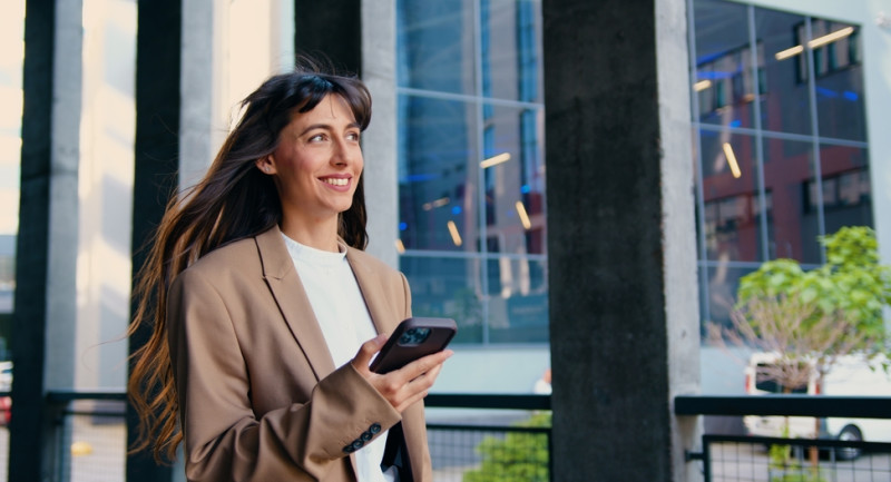 Creating Credibility: Master the Art of Non-Cringey Self-Promotion