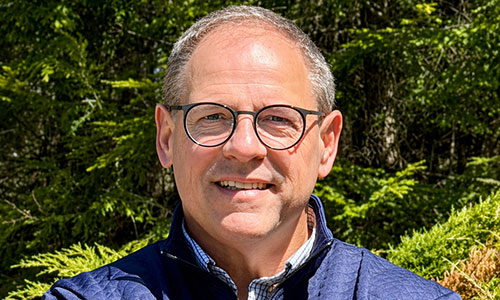 David Kennealey